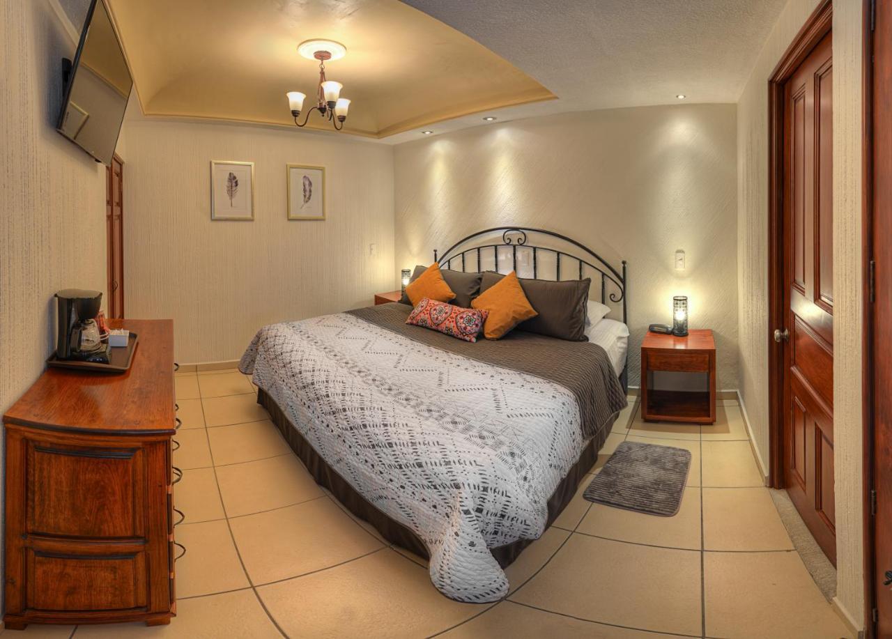Hotel Santa Paula Таско де Аларкон Екстериор снимка