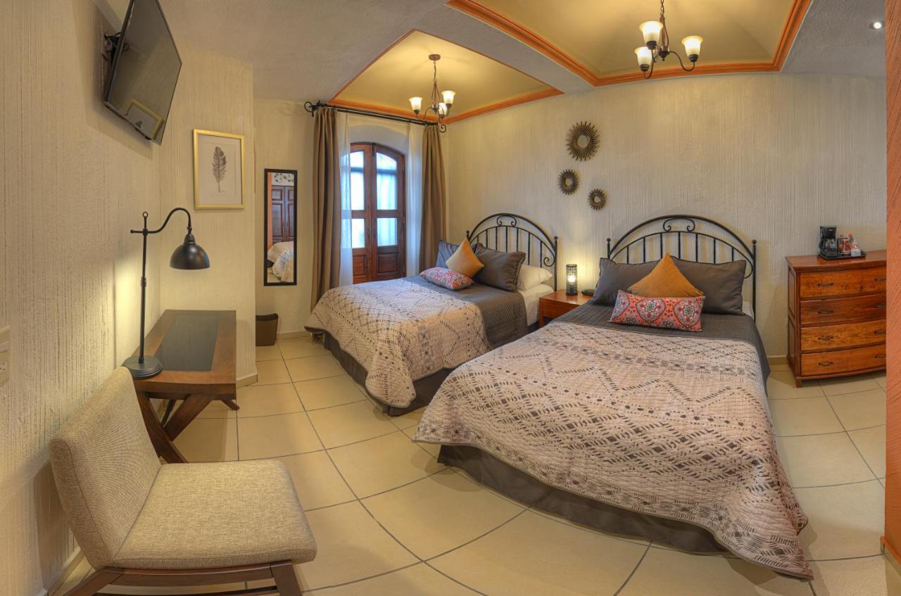 Hotel Santa Paula Таско де Аларкон Екстериор снимка