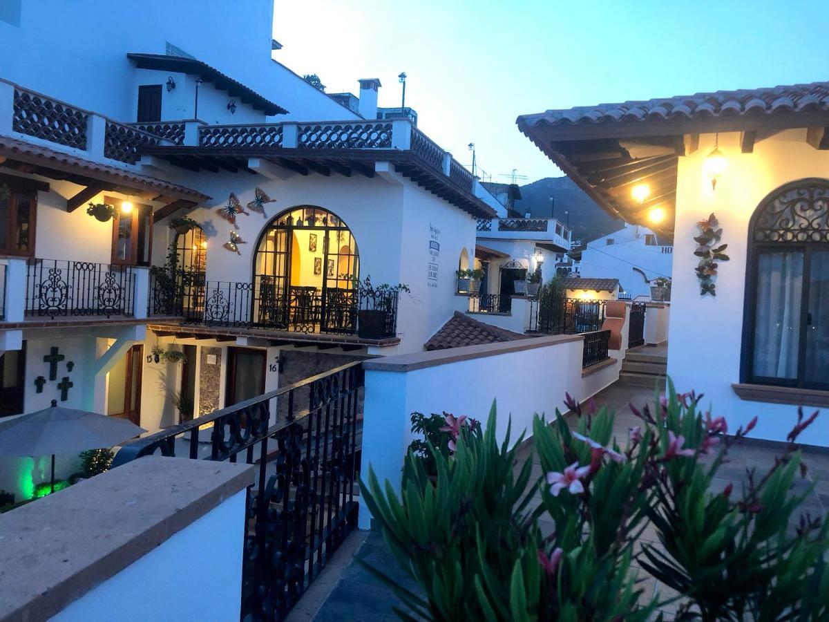 Hotel Santa Paula Таско де Аларкон Екстериор снимка
