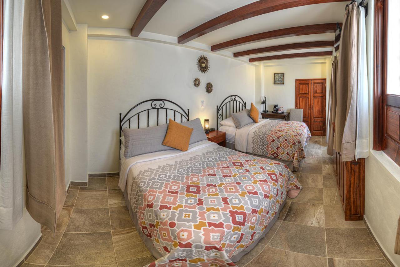 Hotel Santa Paula Таско де Аларкон Екстериор снимка